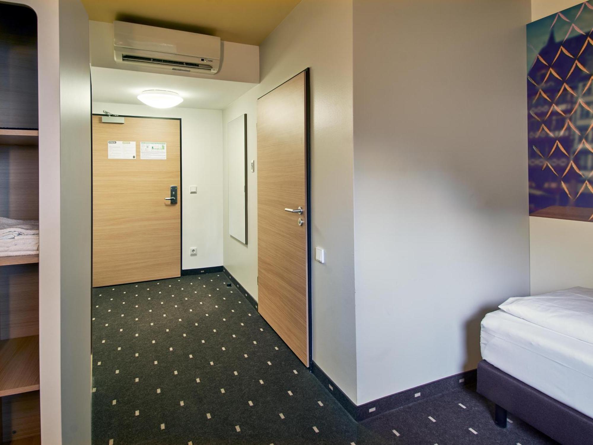 B&B Hotel Frankfurt-Nord 프랑크푸르트 외부 사진
